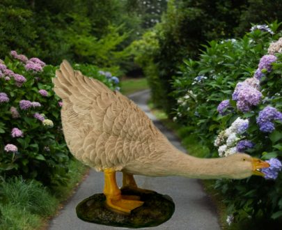 Садовая фигура Гусь наклонившийся, 38х48 см.