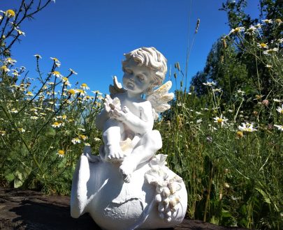 Садовая фигура Ангел на кувшине, 32х22 см.