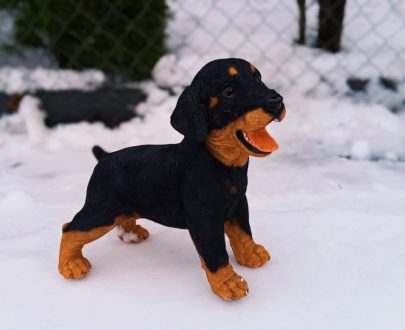 Садовая фигура Щенок Ягд-терьера стоит, 30х23 см.