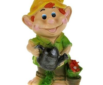 Садовая фигура Гномик с лейкой и горшком цветов 24х15 см.