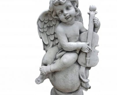 Садовая фигура Ангел на шаре со скрипкой, 26х49 см.