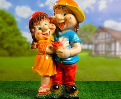 Садовая фигура Саша и Наташа с цветком 48х30х20 см.