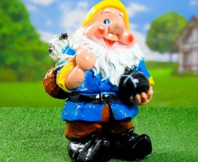 Садовая фигура Гном с мячиками 30х20 см.