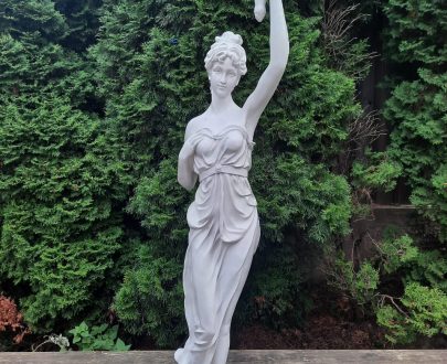 Садовая скульптура Девушка с факелом 135х40 см