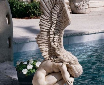 Садовая фигура Ангел-женщина на камне, 28х74 см.