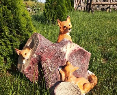 Декор для сада Пень с лисами, 48х56 см.