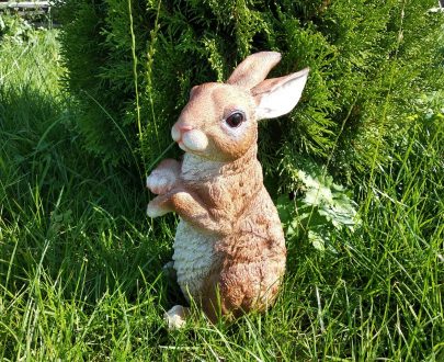 Садовая фигура Заяц лапки, 37х18 см.