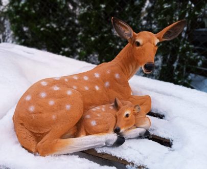 Садовая фигура Олениха с олененком, 47х55 см.