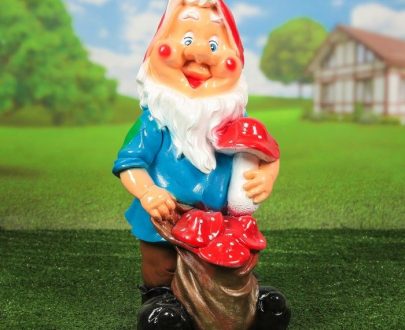Садовая фигура Гном с мешком грибов 72х32 см.
