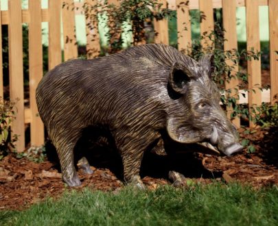 Садовая фигура Кабан, 52х93 см.