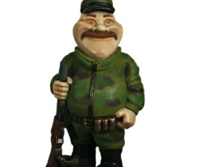 Садовая фигура Охотник с ружьем 63х38 см