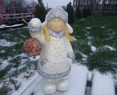 Фигура на новый год Девочка с шаром, 55 см.