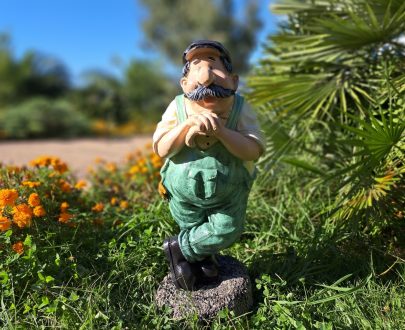 Садовая фигура Хозяин (без лопаты) 71х35 см.