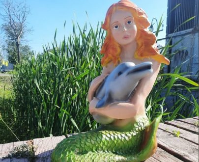 Садовая фигура Русалка и дельфин из сказки  58х40 см.