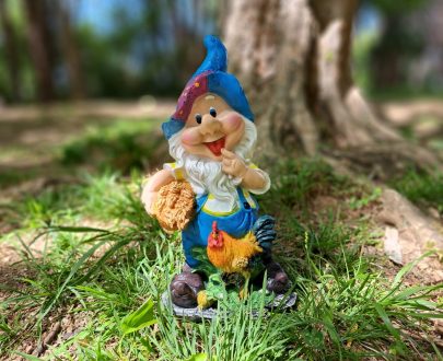 Садовая фигура Гном с пшеницей и петухом 41х22 см.