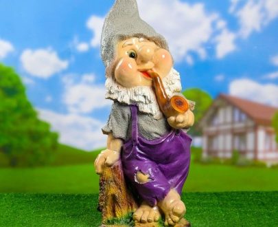 Садовая фигура Гном с трубкой 28х70 см.