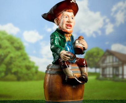 Садовая фигура Пират на бочке 75х37 см.