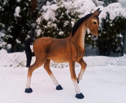 Садовая фигура Жеребенок коричневый, 94х86 см.