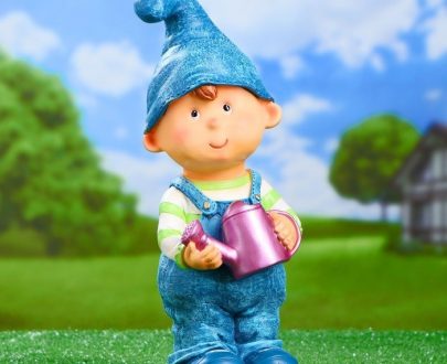 Садовая фигура Маленький садовник с лейкой 33х13 см.