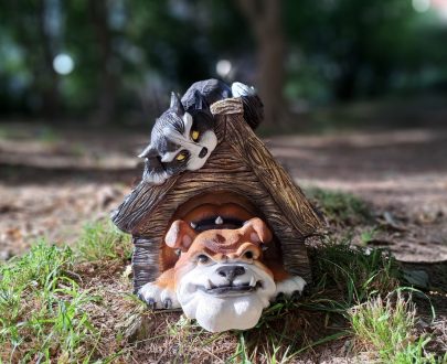 Садовая фигура Будка с бульдогом  40х36х45 см