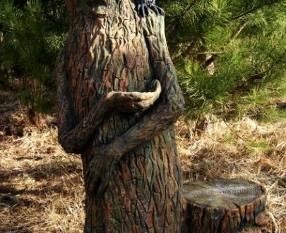 Скульптура Ворон на пне 150х100х85 см