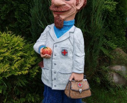 Скульптура Доктор с чемоданом 145х70х60 см