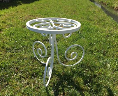 Кованная садовая подставка для цветов 47х35 см
