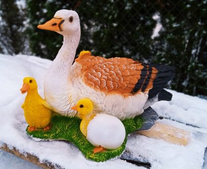 Садовая фигура Утка с утятами большая 49х34 см