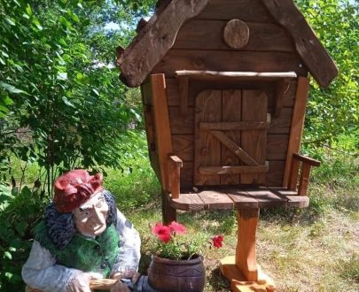 Деревянная избушка малая 60х70х160 см