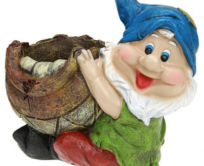 Садовая фигура Гном с кувшином кашпо 28х25 см