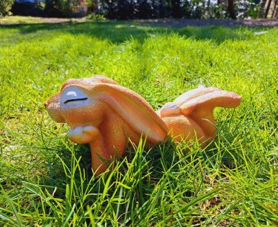 Садовая фигура Зайка лежит 15 х35х16 см