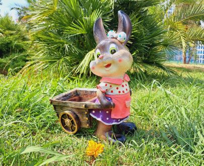Садовая фигура Зайка с тележкой 45х20 см