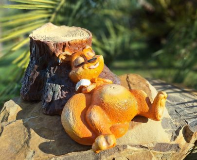 Садовая фигура Белка с пнём на отдыхе 43х29х18 см