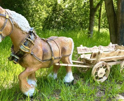 Садовые фигуры Лошадка с тележкой 100х225 см