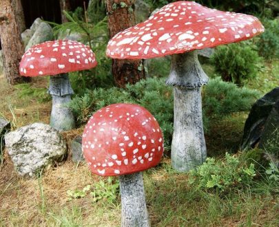 Скульптуры Три Мухомора (стеклопластик)