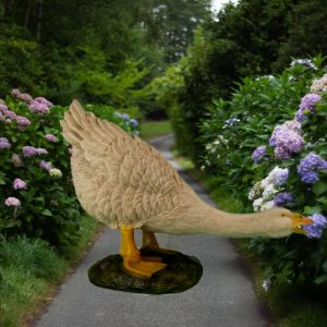 Садовая фигура Гусь наклонившийся, 38х48 см.