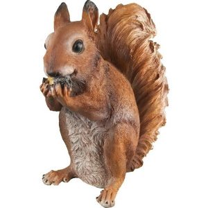 Садовая фигура Белка с орешком, 34х35 см