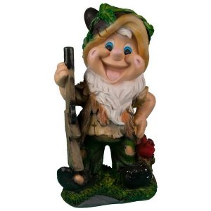 Садовая фигура Гномик в панаме с ружьем 23х42 см.
