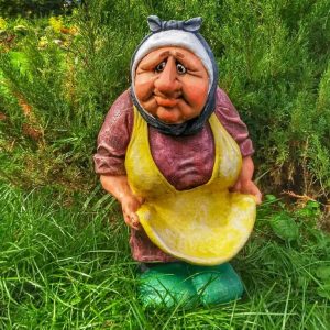 Садовая фигура Бабка Фима 56х32х30 см.