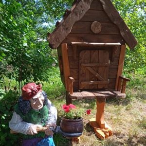 Деревянная избушка малая 60х70х160 см