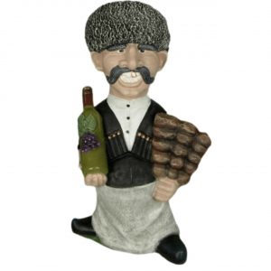 Садовая фигура Шашлычник с бутылкой 64х36х22 см