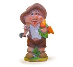 Садовая фигура Мальчик в шляпке с морковкой 18х33 см.