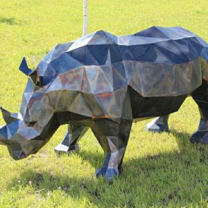 Полигональная фигура Носорог