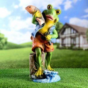 Садовая фигура Лягушонок-рыбак, 37 см.