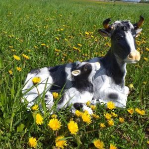 Садовая фигура Корова с теленком, 47х65 см.