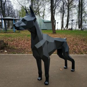 Полигональная фигура собака Доберман