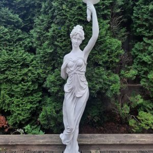 Садовая скульптура Девушка с факелом 135х40 см