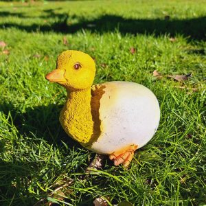 Садовая фигура утенок в яйце 17х13х10 см