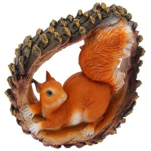Садовая фигура Белка в шишке, 18х20 см
