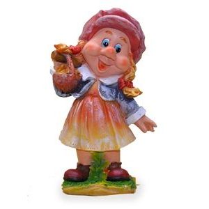 Садовая фигура Девочка с корзинкой на плече 18х33 см.